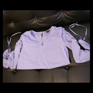 Halogen blue stripes pretty blouse